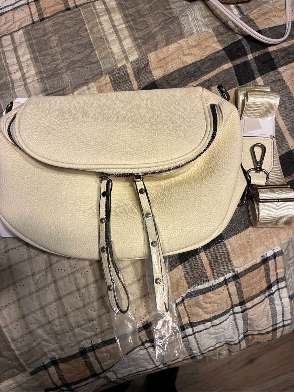 Cream Crossbody Saddle Bag with Adjustable Strap
